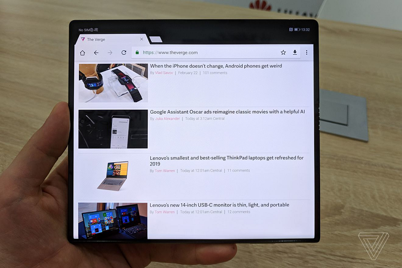 折疊屏手機Mate X：感覺不到中間有折痕