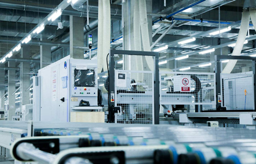 智能工廠就是機器人工廠嗎？